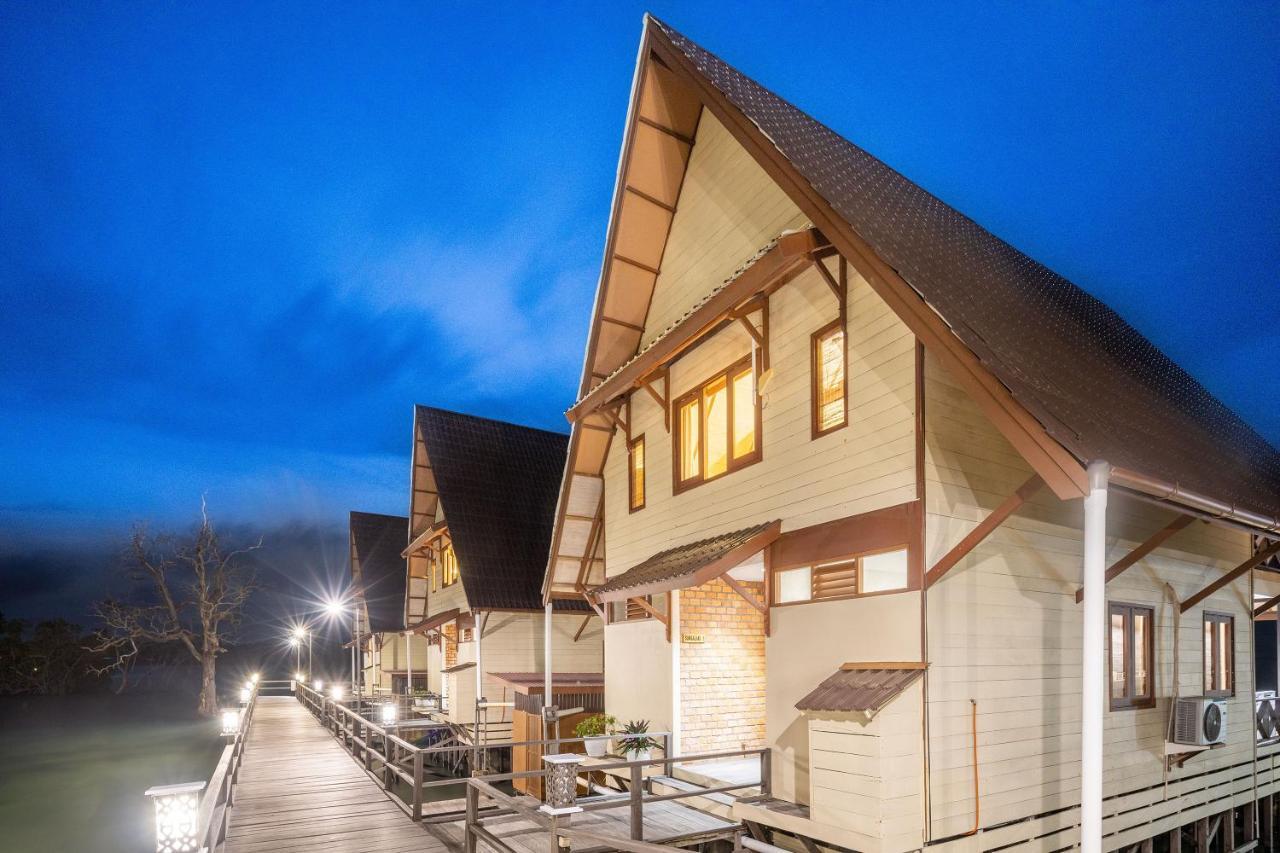 Sienna Resort Maratua Island Exterior photo