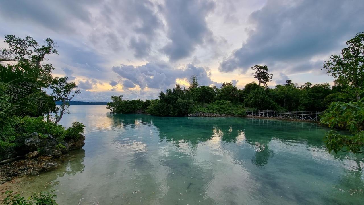 Sienna Resort Maratua Island Exterior photo